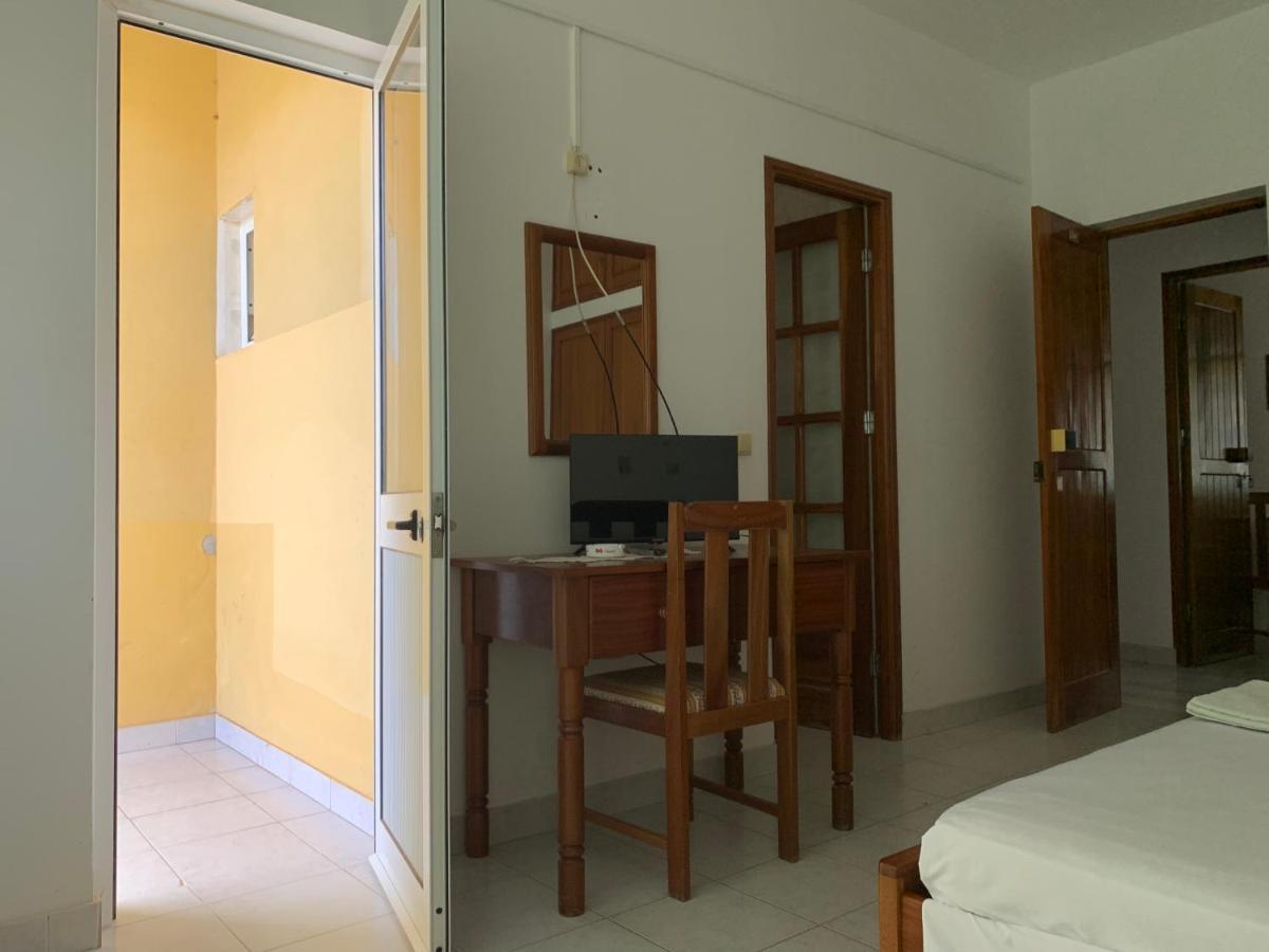 ホテル Residencial Por Do Sol Porto Novo エクステリア 写真