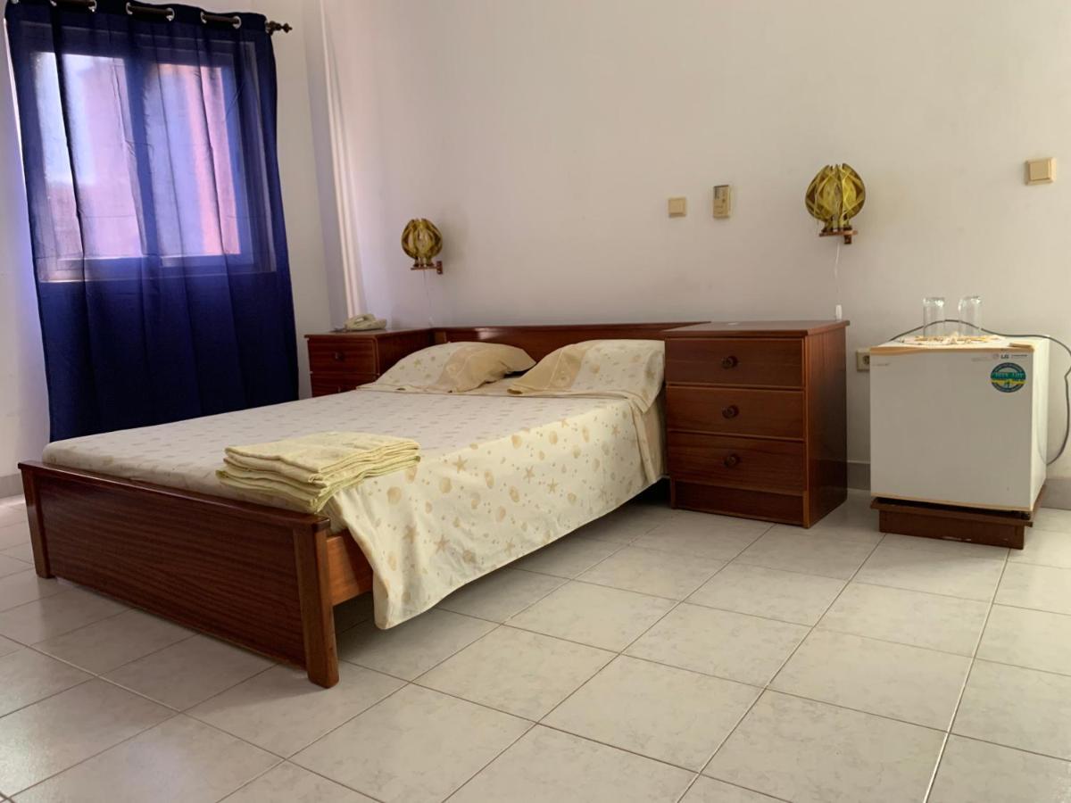 ホテル Residencial Por Do Sol Porto Novo エクステリア 写真