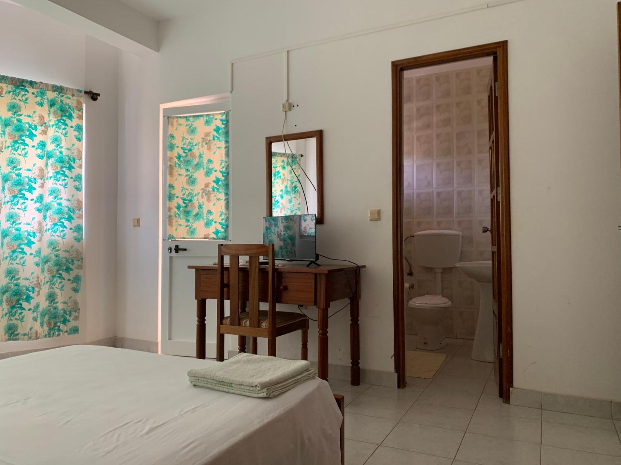 ホテル Residencial Por Do Sol Porto Novo エクステリア 写真