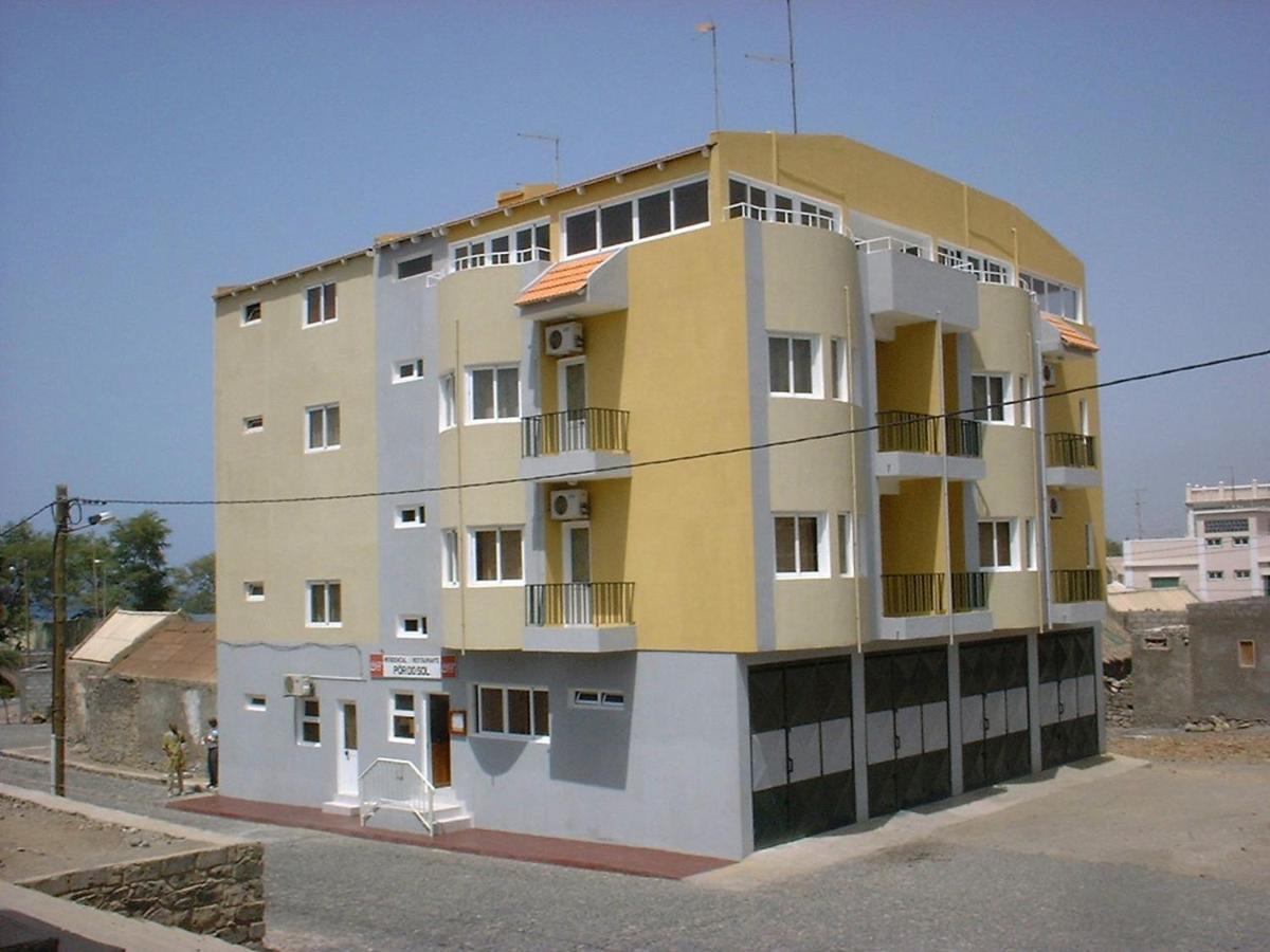 ホテル Residencial Por Do Sol Porto Novo エクステリア 写真